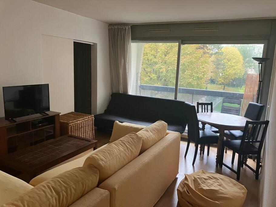 Апартаменты Cozy Flat In La Defense Курбевуа Экстерьер фото
